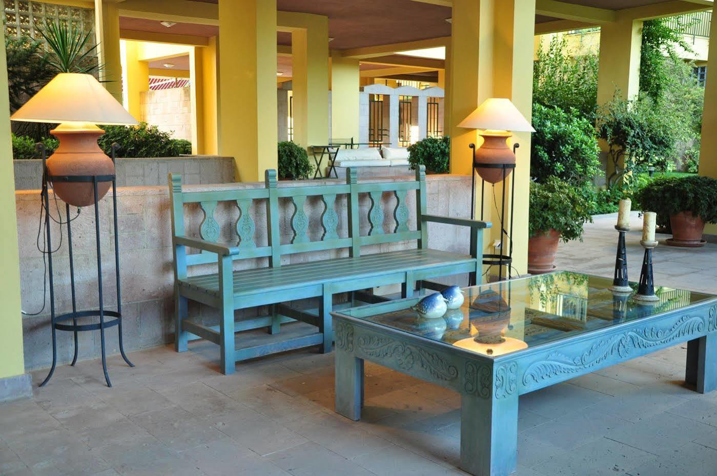 Palm Court Suites Ayvalik Bagian luar foto