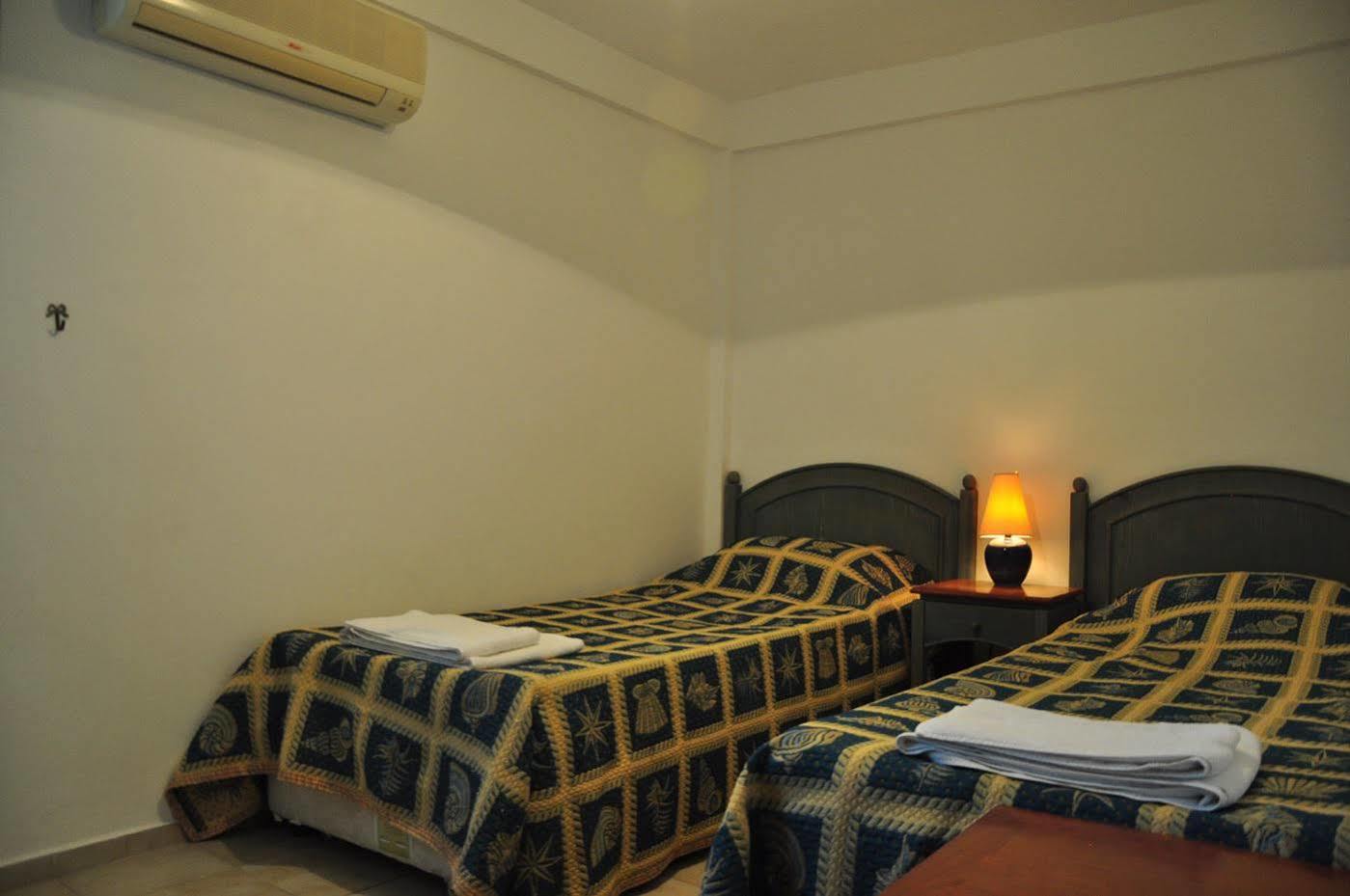 Palm Court Suites Ayvalik Bagian luar foto